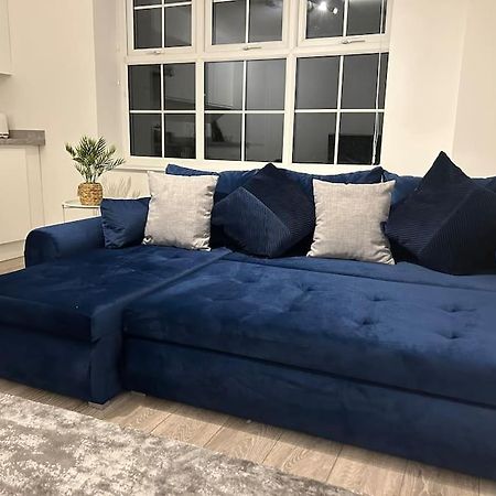 Ferienwohnung 1 Bed High Quality Modern Flat Edgware Exterior foto